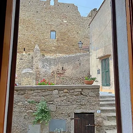 Ammiraglio Giglio Castello