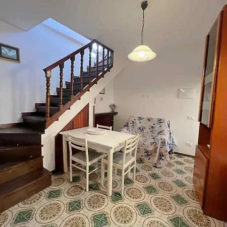 Apartment Ammiraglio Giglio Castello