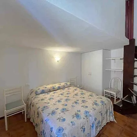 Ammiraglio Apartment Giglio Castello